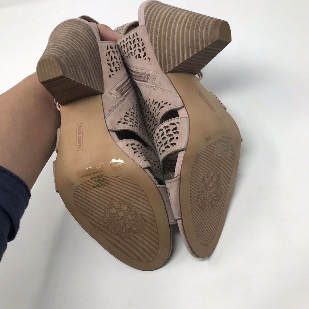 NWOB Vince Camuto Women 10M Esten Perforated Sandals Shell Pink Leather - Picture 3 of 8